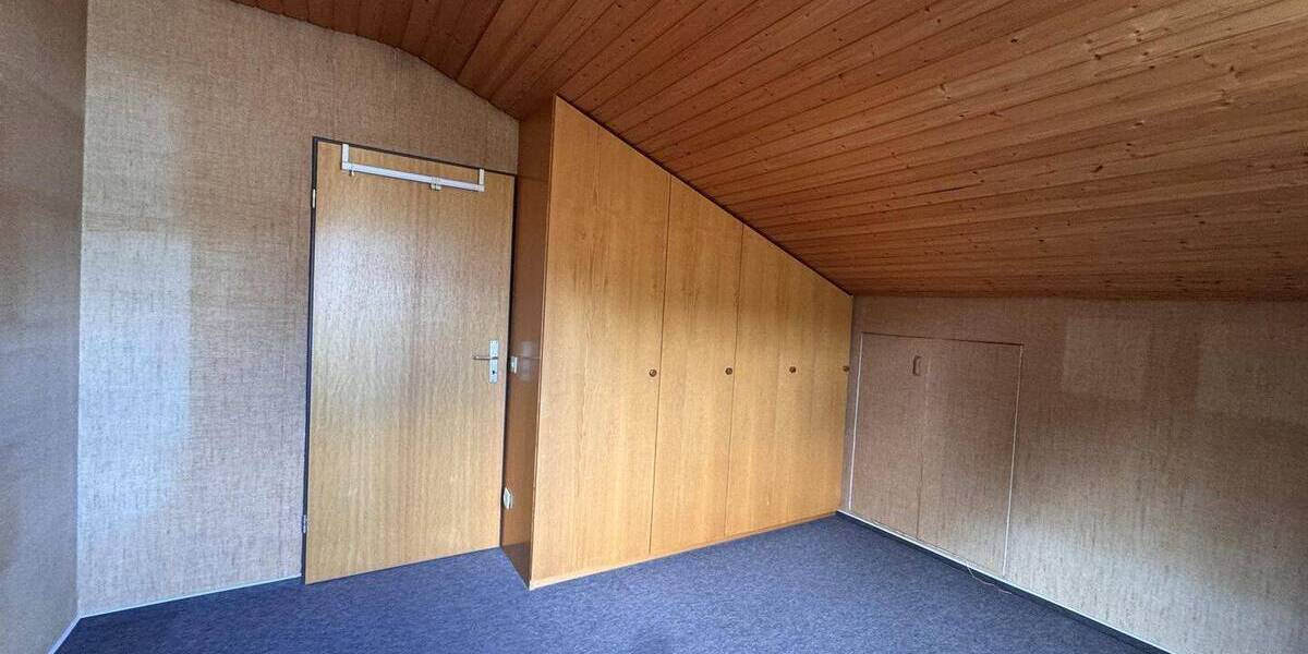 Einfamilienhaus Ellwangen - 7 Zimmer, 167 m&sup2;, 455.000&euro; | Angebot:26167080