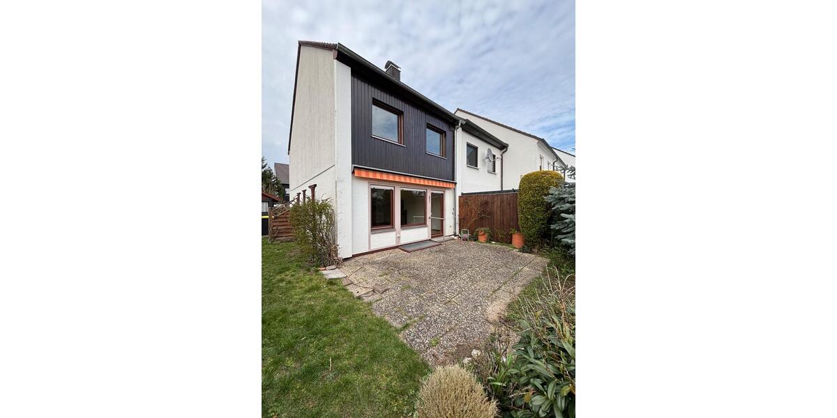 Reihenhaus Nürnberg Holzheim - 6 Zimmer, 120 m&sup2;, 1.600&euro; | Angebot:26048184