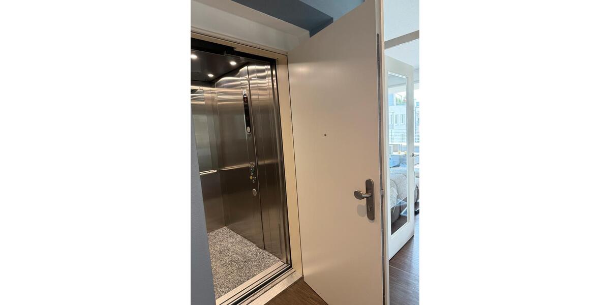 Einfamilienhaus Augsburg - 3 Zimmer, 121 m&sup2;, 2.400&euro; | Angebot:26394278