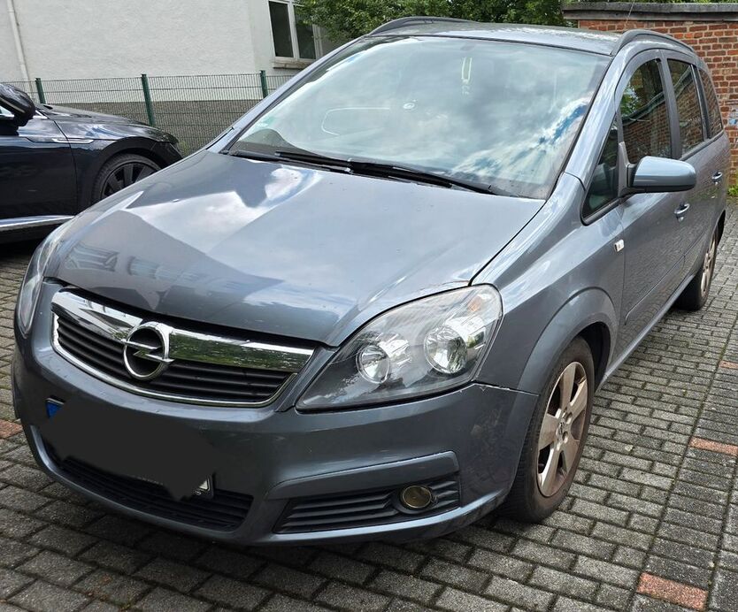 Opel Zafira 236.310 km 899 € Wuppertal 42277