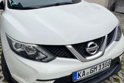 Nissan Qashqai 136.112 km 9.995 &euro; Rheinstetten 76287