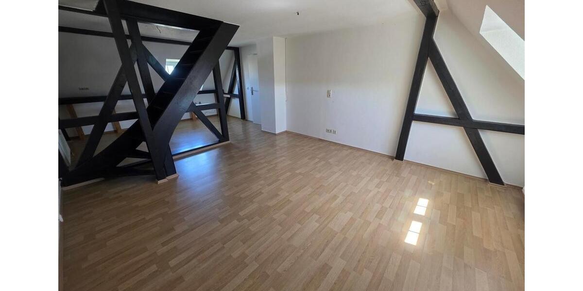 Etagenwohnung Glauchau - 3 Zimmer, 65 m&sup2;, 388&euro; | Angebot:26635756