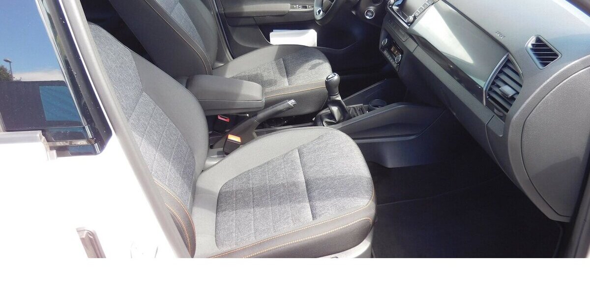 Skoda Fabia 1.0 Kombi Ambition Best TSI BMT Navi Klima 21.400 km 15.390 &euro; Vordorf 38533