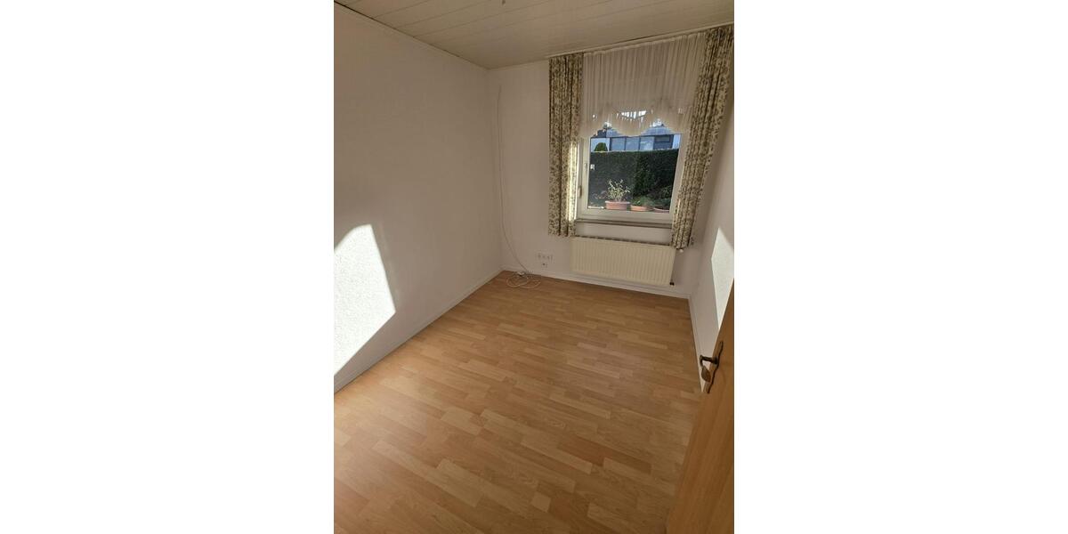 Saniertes Reihenmittelhaus mit Garten und Garage zu vermieten! 4 zimmer