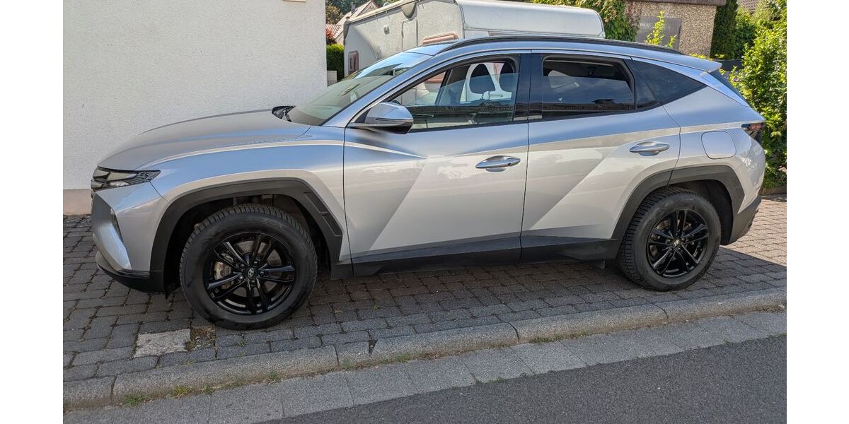 Hyundai TUCSON 54.950 km 24.299 &euro; Wiesbaden 65207
