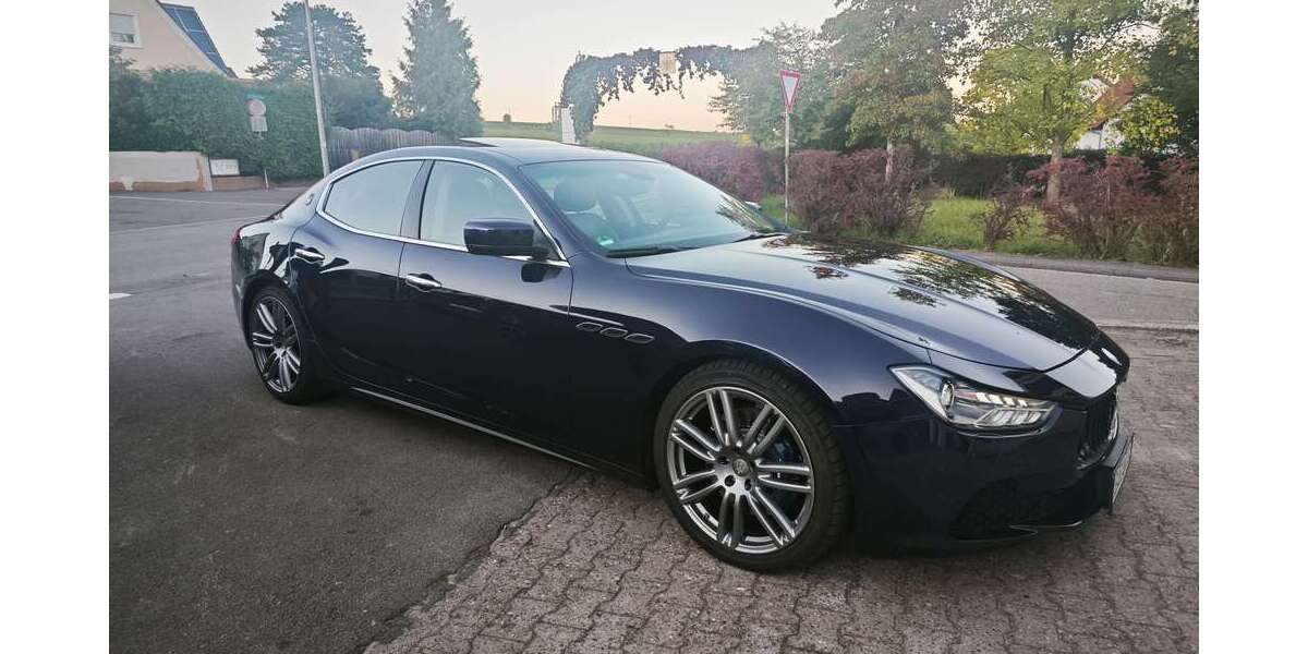 Maserati Ghibli 94.298 km 29.995 &euro; Siebeldingen 76833