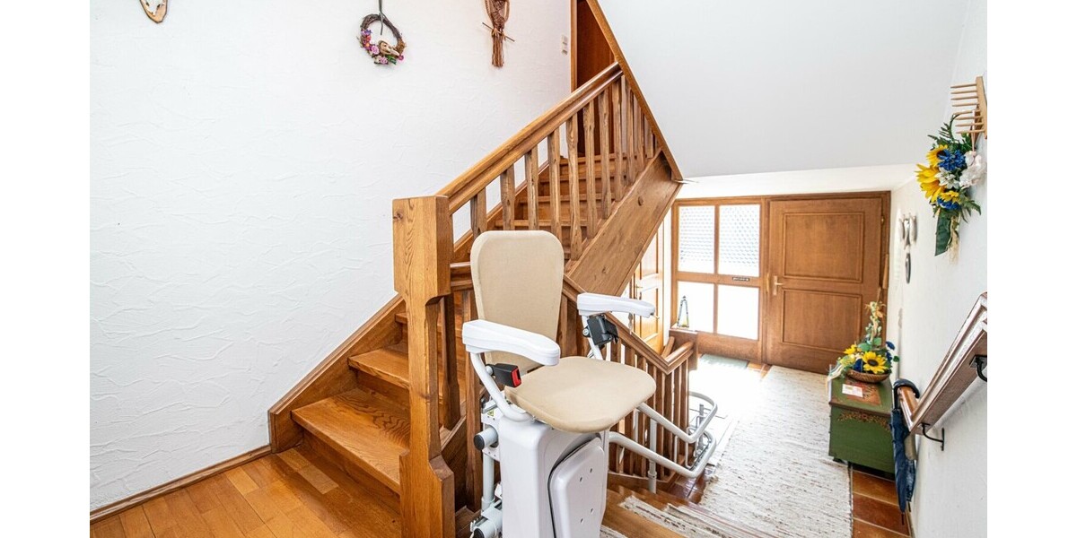 Großzügiges Haus mit 2 Wohneinheiten möglich – ideal für Familie oder Vermietung - Einfamilienhaus Schönsee | Angebot:26443086