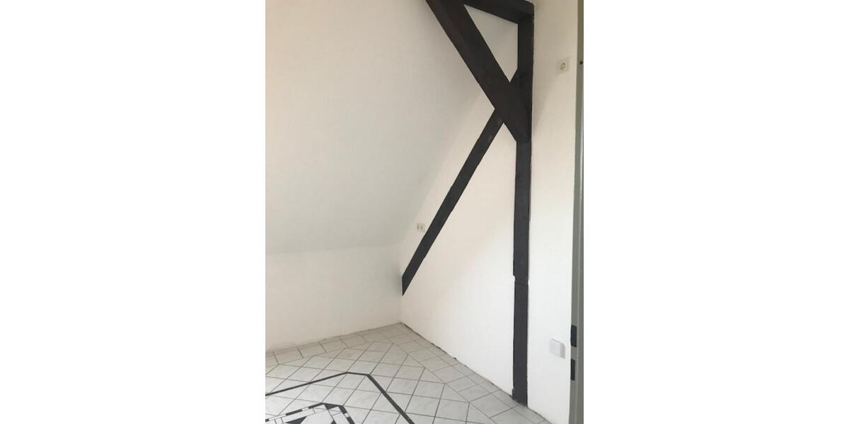 Dachgeschoßwohnung Trebbin - 4 Zimmer, 121 m&sup2;, 1.209&euro; | Angebot:25457053