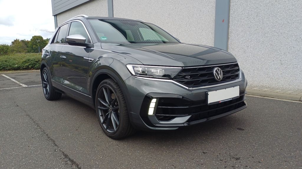 VW T-Roc 8.800 km 31.900 € Bad Hönningen 53557