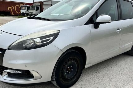 Renault Scenic 254.507 km 3.558 € Radeburg 01471