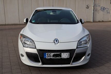 Renault Megane 79.100 km 6.950 &euro; Solingen 42651