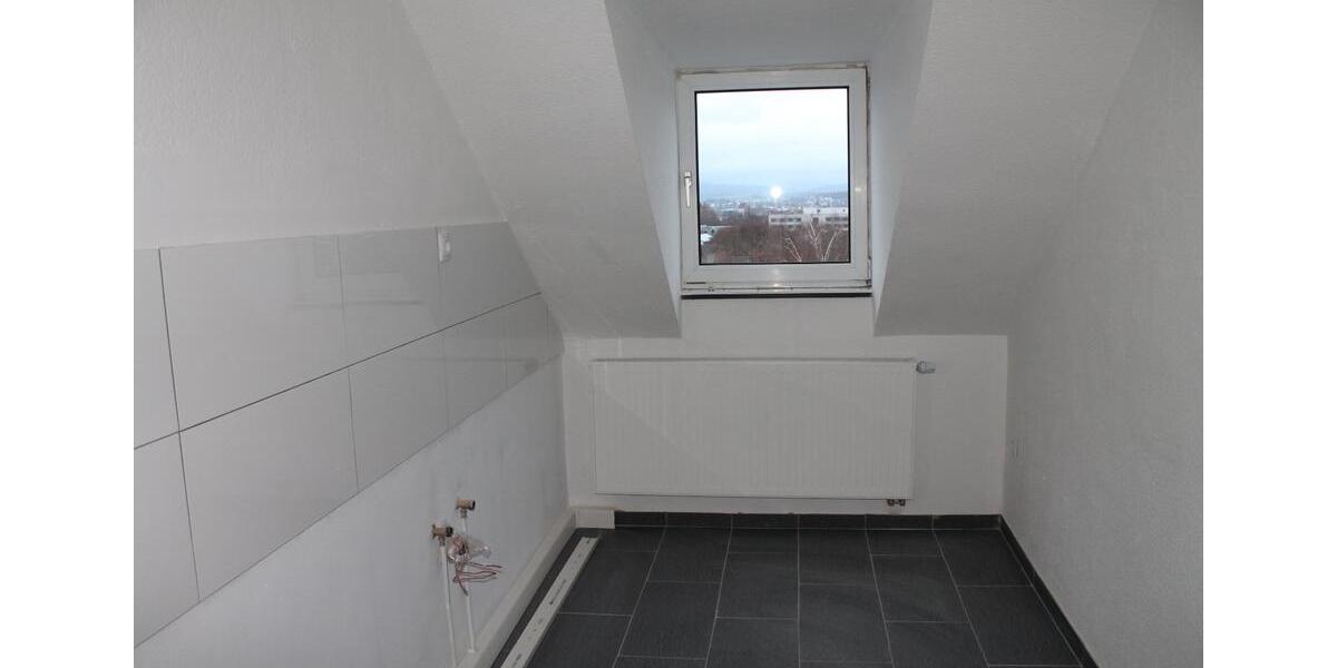 Dachgeschoßwohnung Kassel - 2 Zimmer, 63 m&sup2;, 500&euro; | Angebot:25417375