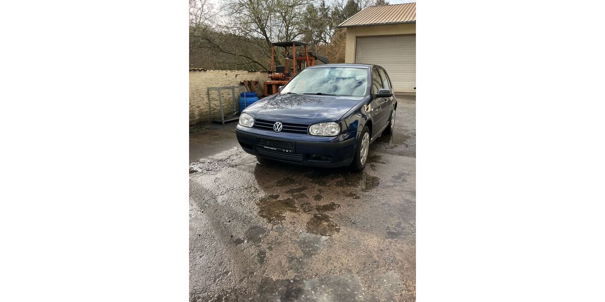 VW Golf 174.704 km 2.199 &euro; Braunfels 35619