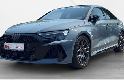 Audi RS3 2.050 km 76.900 &euro; Saarlouis 66740