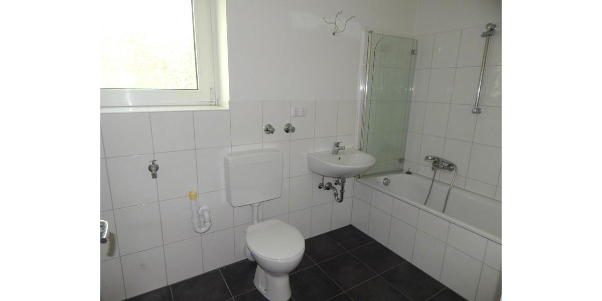 Etagenwohnung Recklinghausen Berghausen - 3 Zimmer, 77 m&sup2;, 600&euro; | Angebot:26275295