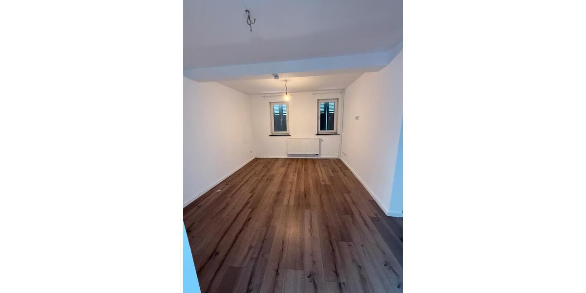 Einfamilienhaus Ludwigshafen am Rhein Ludwigshafen-Oggersheim - 3 Zimmer, 105 m&sup2;, 1.100&euro; | Angebot:24527894