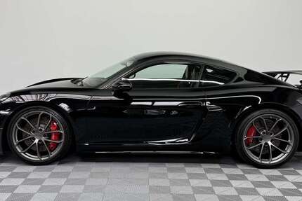 Porsche Cayman 8.747 km 111.500 € Radevormwald 42477