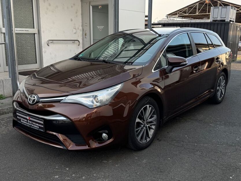 Toyota Avensis 212.000 km 7.980 € Dietzenbach 63128