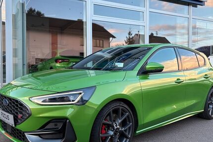 Ford Focus 23.100 km 32.900 &euro; Losheim am See 66679