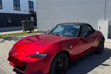 Mazda MX-5 61.000 km 19.850 &euro; München 81671