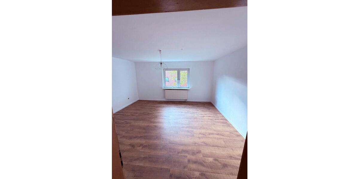 Etagenwohnung Burkardroth - 3 Zimmer, 79 m&sup2;, 680&euro; | Angebot:26677232