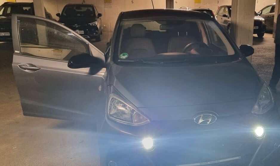 i10