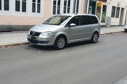 VW Touran 288.000 km 3.800 &euro; Kassel 34125