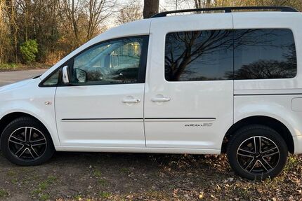 VW Caddy 180.000 km 10.450 &euro; LAMBSHEIM 67245
