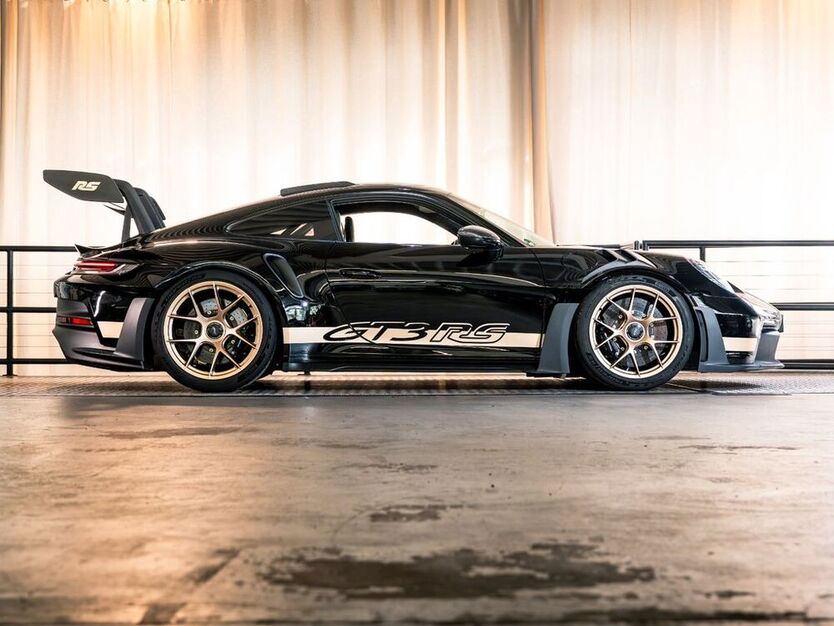 992