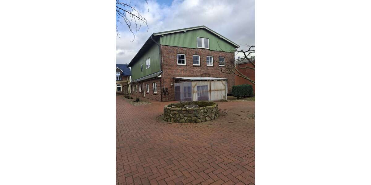 Einfamilienhaus Remmels - 8 Zimmer, 300 m&sup2;, 1.950&euro; | Angebot:25286734