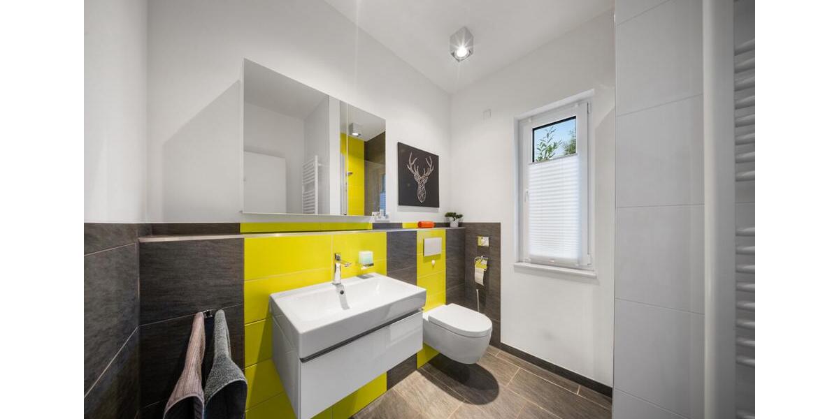 Einfamilienhaus Breiholz - 5 Zimmer, 168 m&sup2;, 2.100&euro; | Angebot:26574576
