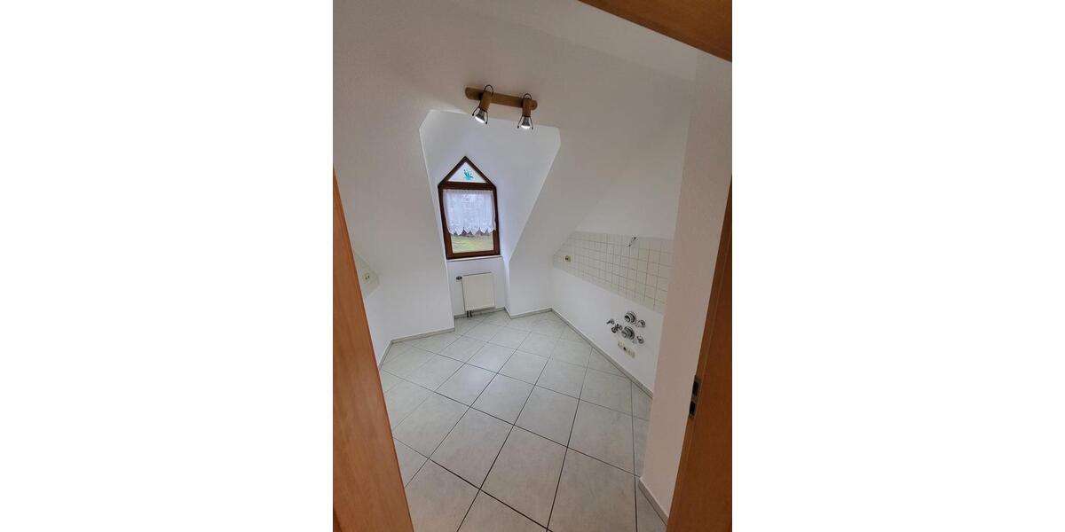 Dachgeschoßwohnung Eltmann - 3 Zimmer, 69 m&sup2;, 185.000&euro; | Angebot:26822397