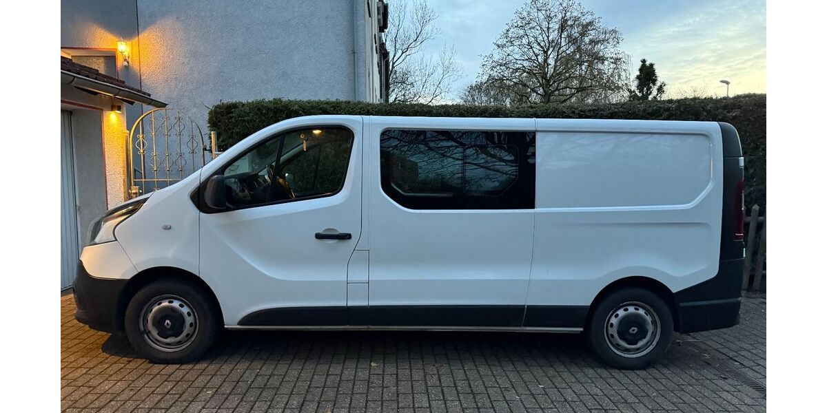 Renault Trafic 122.651 km 21.300 &euro; Herne 44649