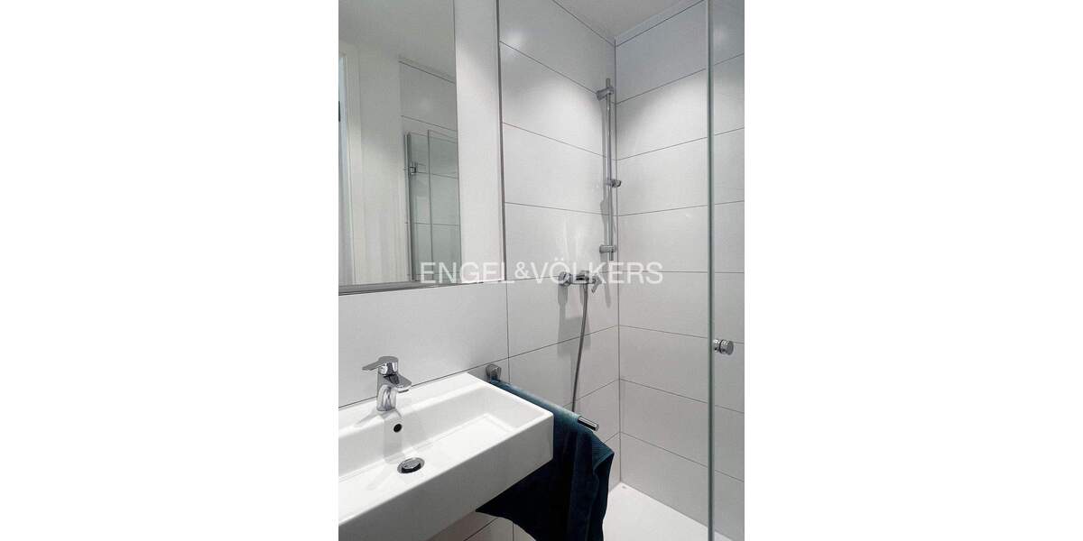 Etagenwohnung Tübingen Südstadt - 5 Zimmer, 135 m&sup2;, 2.350&euro; | Angebot:24137954