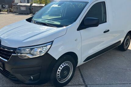 Renault Express 124.986 km 8.900 € Leipzig 04319