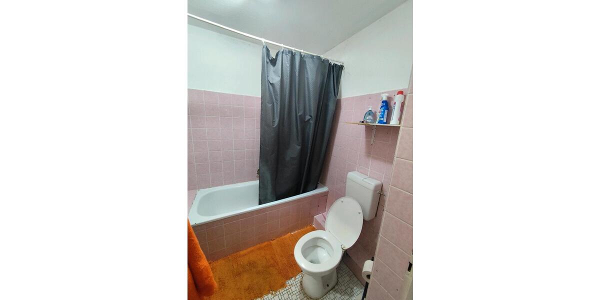 Dachgeschoßwohnung Bremen Findorff - 2 Zimmer, 75 m&sup2;, 600&euro; | Angebot:25405233