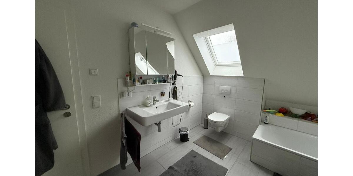 Vier (4) - Zimmer Reihenmittelhaus Niedrigenergie 4 zimmer