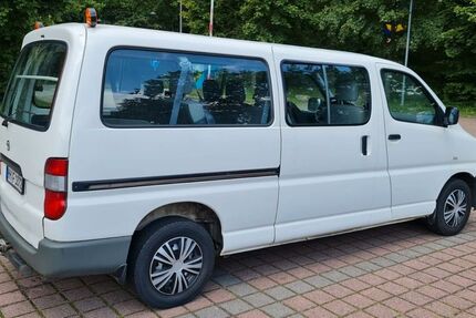 Toyota Hiace 260.000 km 11.500 € Hamburg 22045