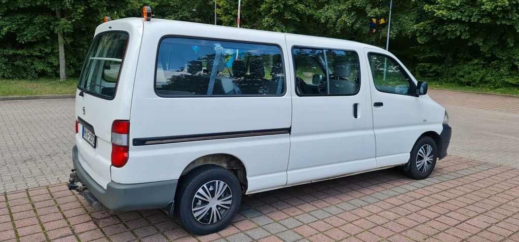 Toyota Hiace 260.000 km 11.500 € Hamburg 22045