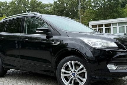Ford Kuga 143.500 km 10.990 &euro; Bremen 28329