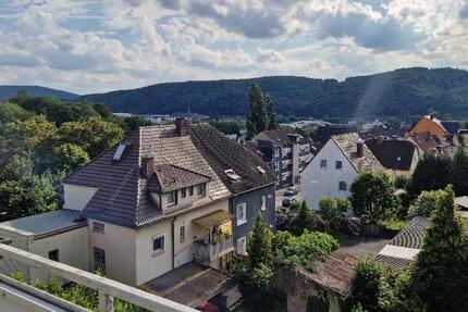 DG Wohnung mit tollem Ausblick & 4 Balkonen