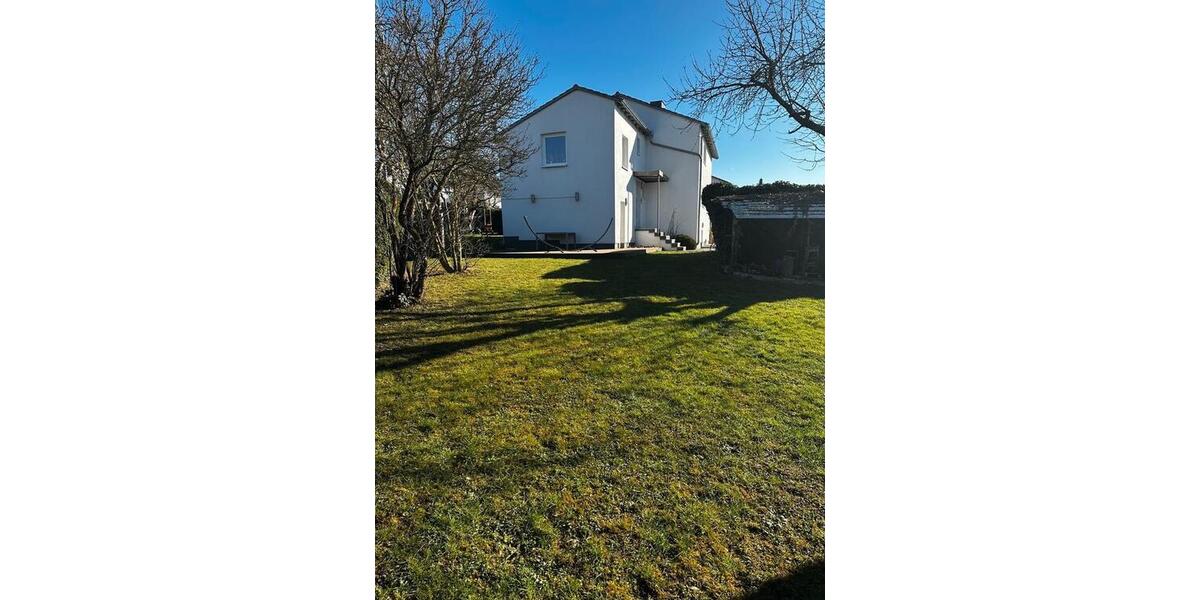 Etagenwohnung Kaufungen - 3 Zimmer, 90 m&sup2;, 1.080&euro; | Angebot:25323840