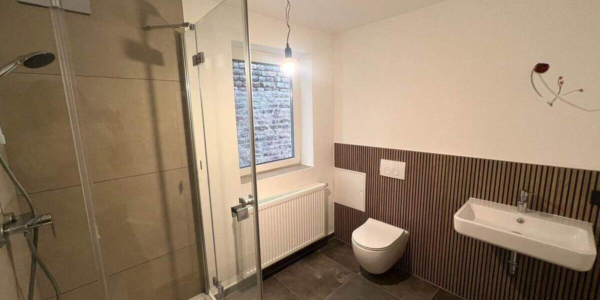 Zimmer Nußbaum - 2 Zimmer, 61 m&sup2;, 750&euro; | Angebot:25683765