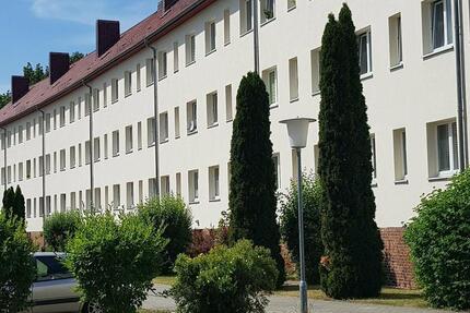 Wohnung Forst (Lausitz) - 1 Zimmer, 32 m&sup2;, 250&euro; | Angebot:10761424