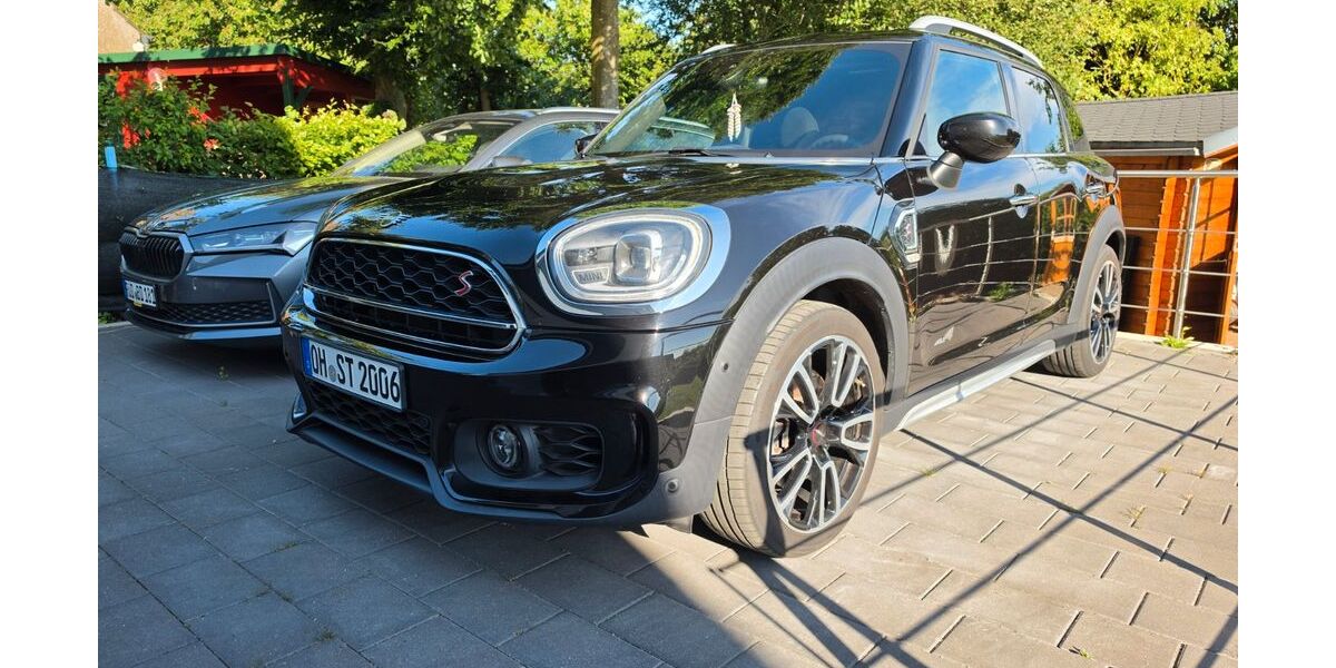 Mini Countryman S (Cooper) 78.312 km 27.983 &euro; Malente 23714