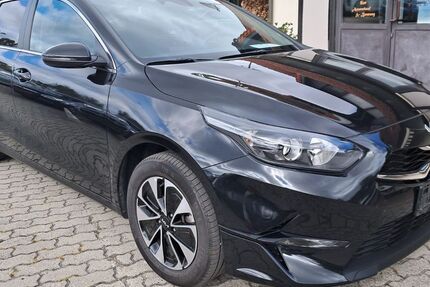 Kia ceed Sportswagon 19.600 km 20.499 &euro; Vierlinden OT Diedersdorf 15306