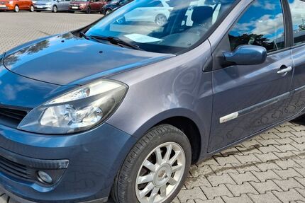 Renault Clio 138.000 km 2.150 € Chemnitz 09113
