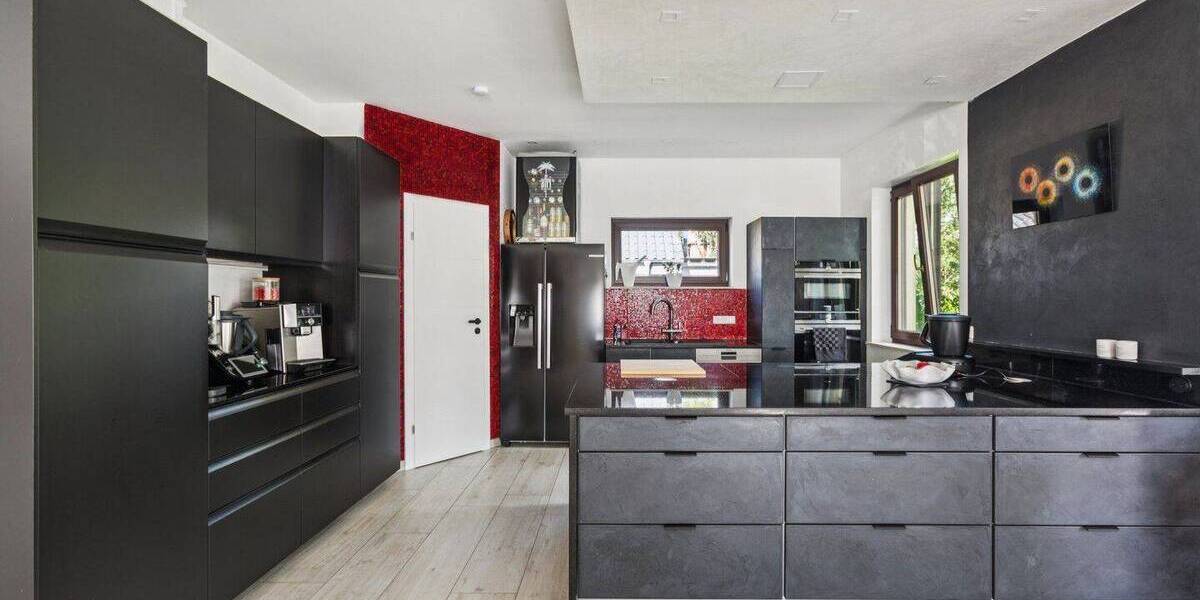 Einfamilienhaus Eichwalde - 8 Zimmer, 265 m&sup2;, 1.090.000&euro; | Angebot:25750624