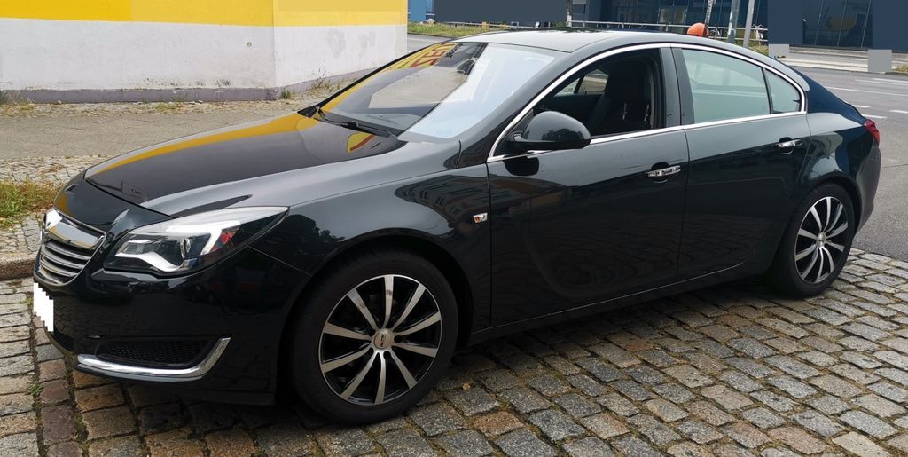 Opel Insignia 200.000 km 3.999 € Berlin 13403