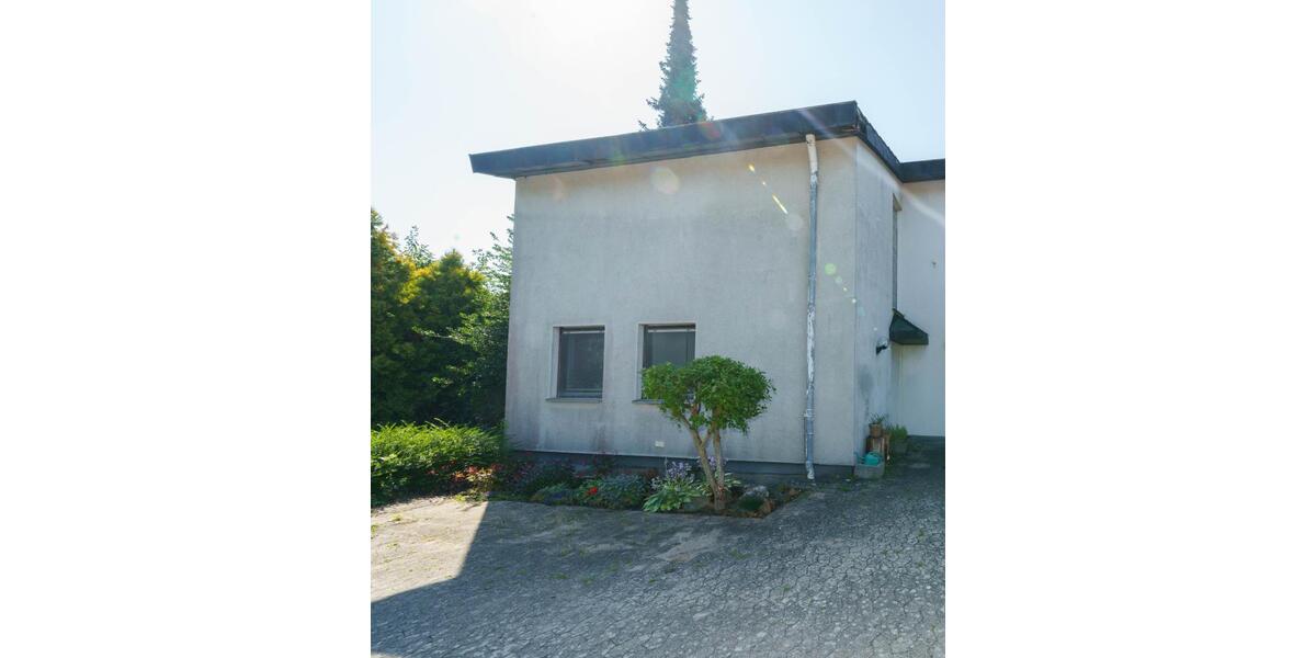 Charmantes Häuschen in Hinterhauslage mit Garten & Terrasse - Einfamilienhaus Fürth 10809563000 | Angebot:27144032
